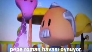 Pepee roman havası oynuyor