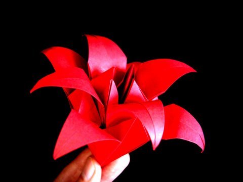 How to make a classic origami